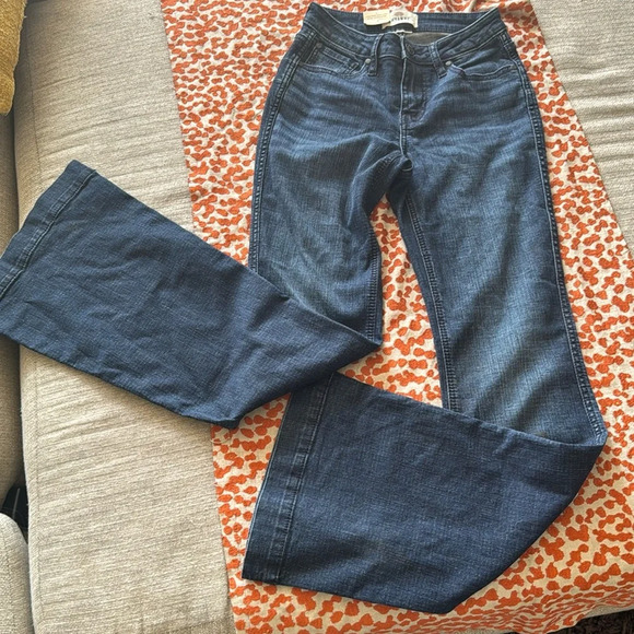 Shyanne Denim - Shyanne Women’s Mid Rise Flare/wide leg Jeans 26 x 34 NWT